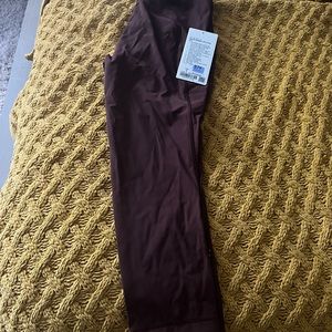 Never worn lulu leggings